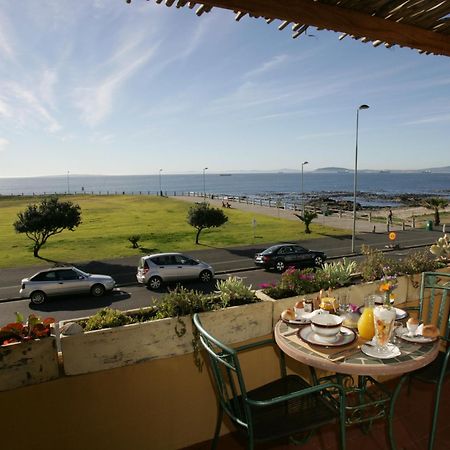 Dolphin Inn Guesthouse Kaapstad Buitenkant foto