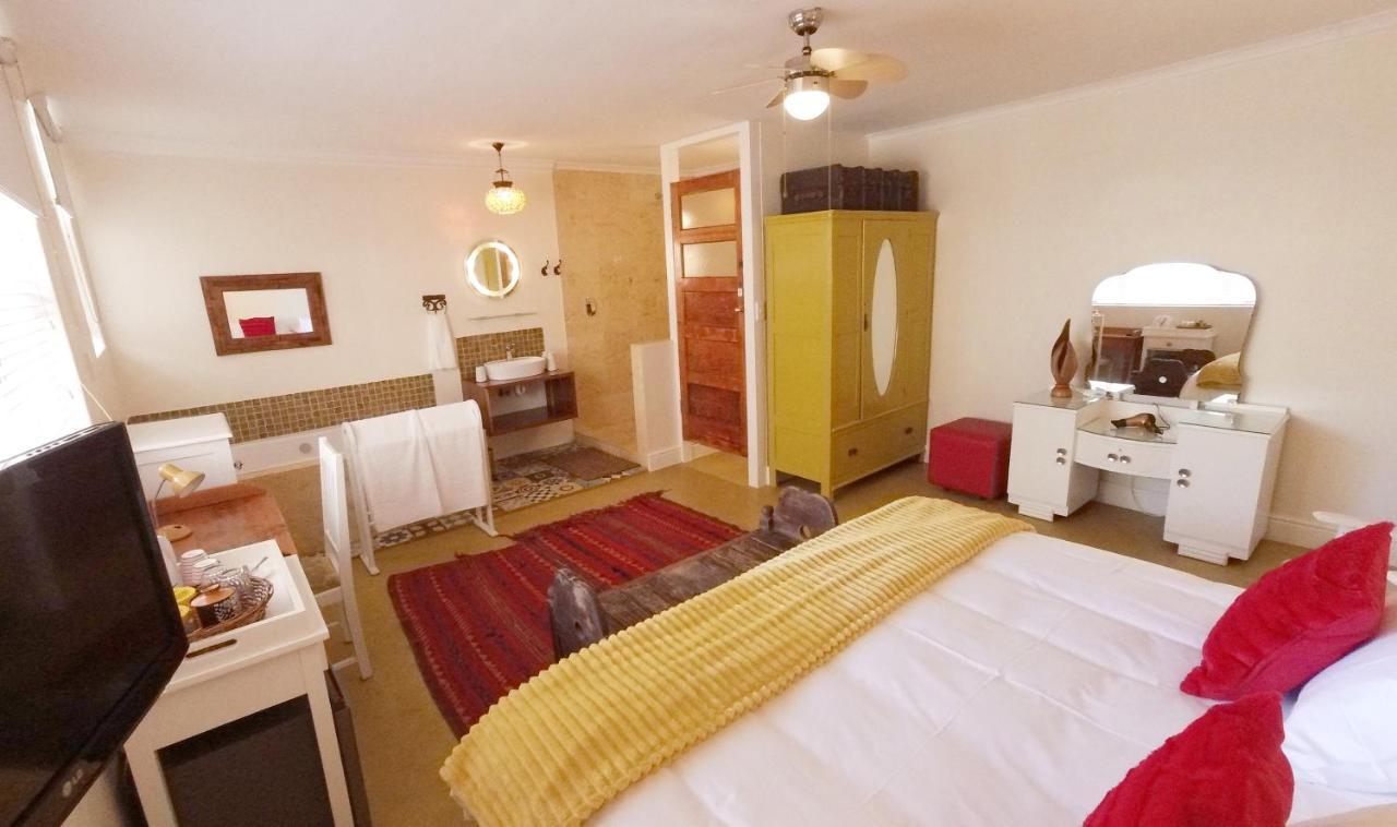 Dolphin Inn Guesthouse Kaapstad Buitenkant foto