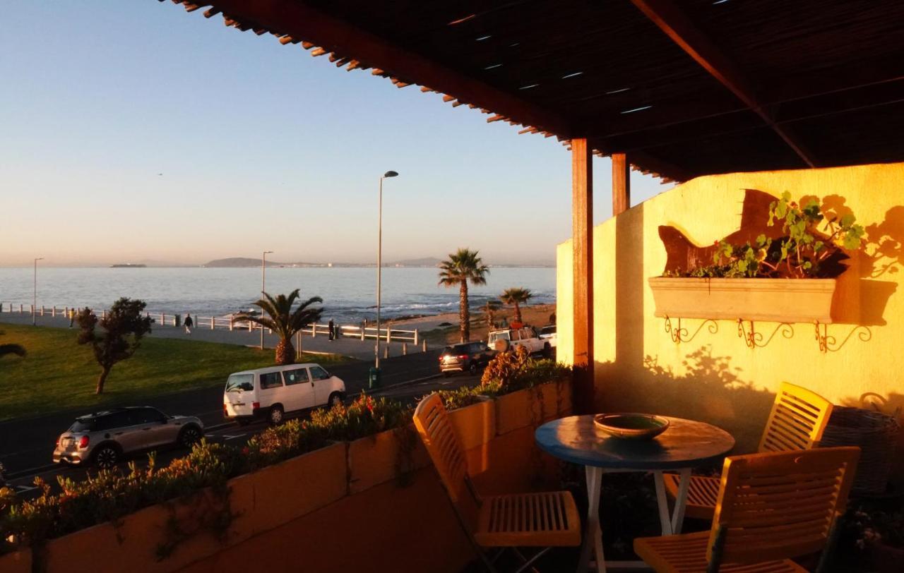 Dolphin Inn Guesthouse Kaapstad Buitenkant foto